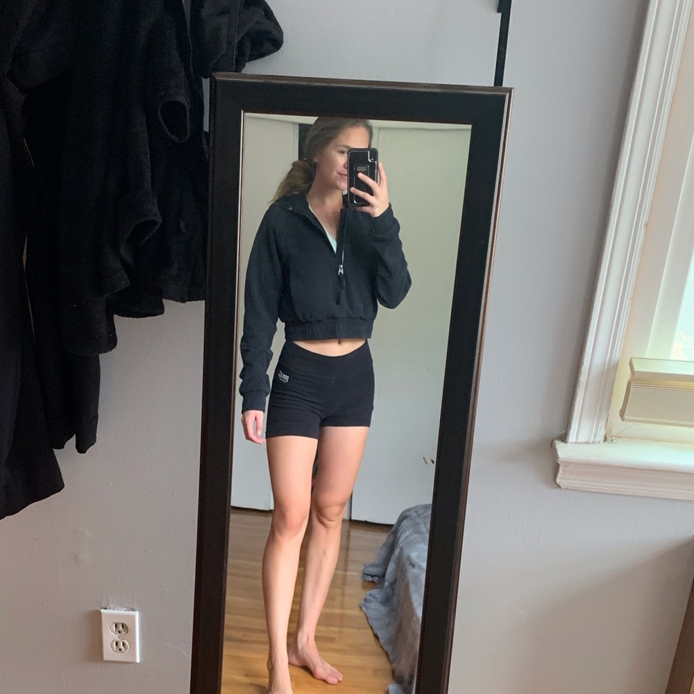 Gymshark Black Crop hoodie